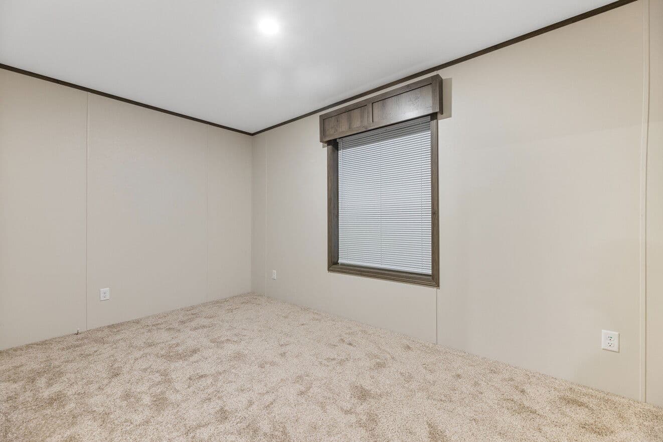 Vista 193500 bedroom home features