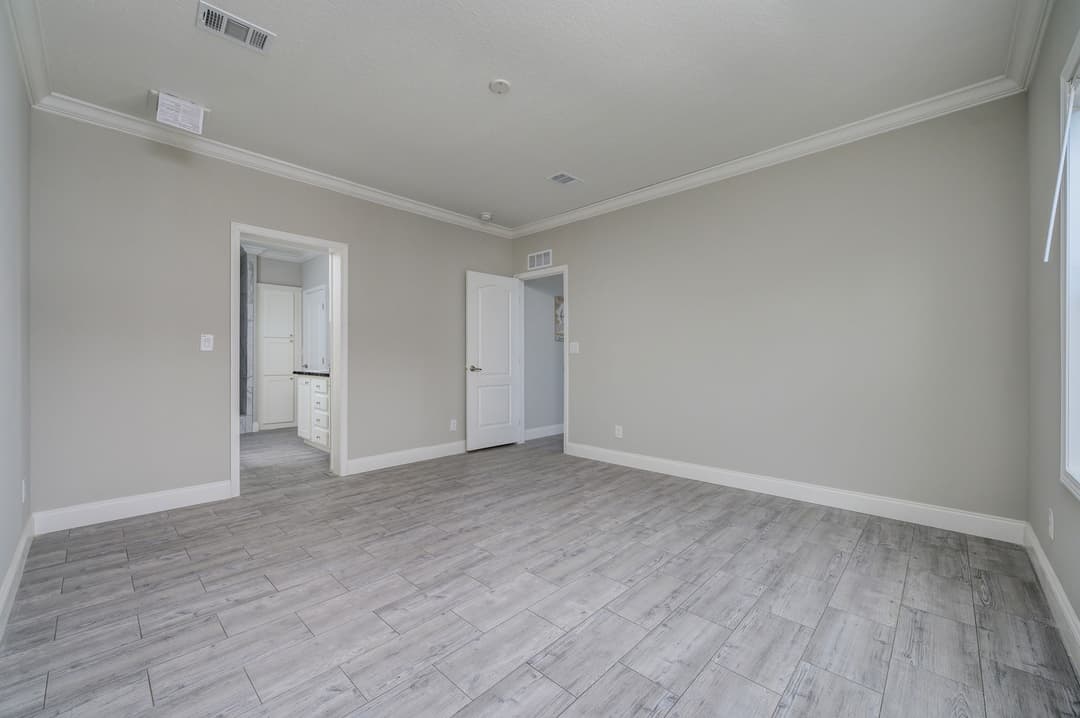 Loki bedroom home features