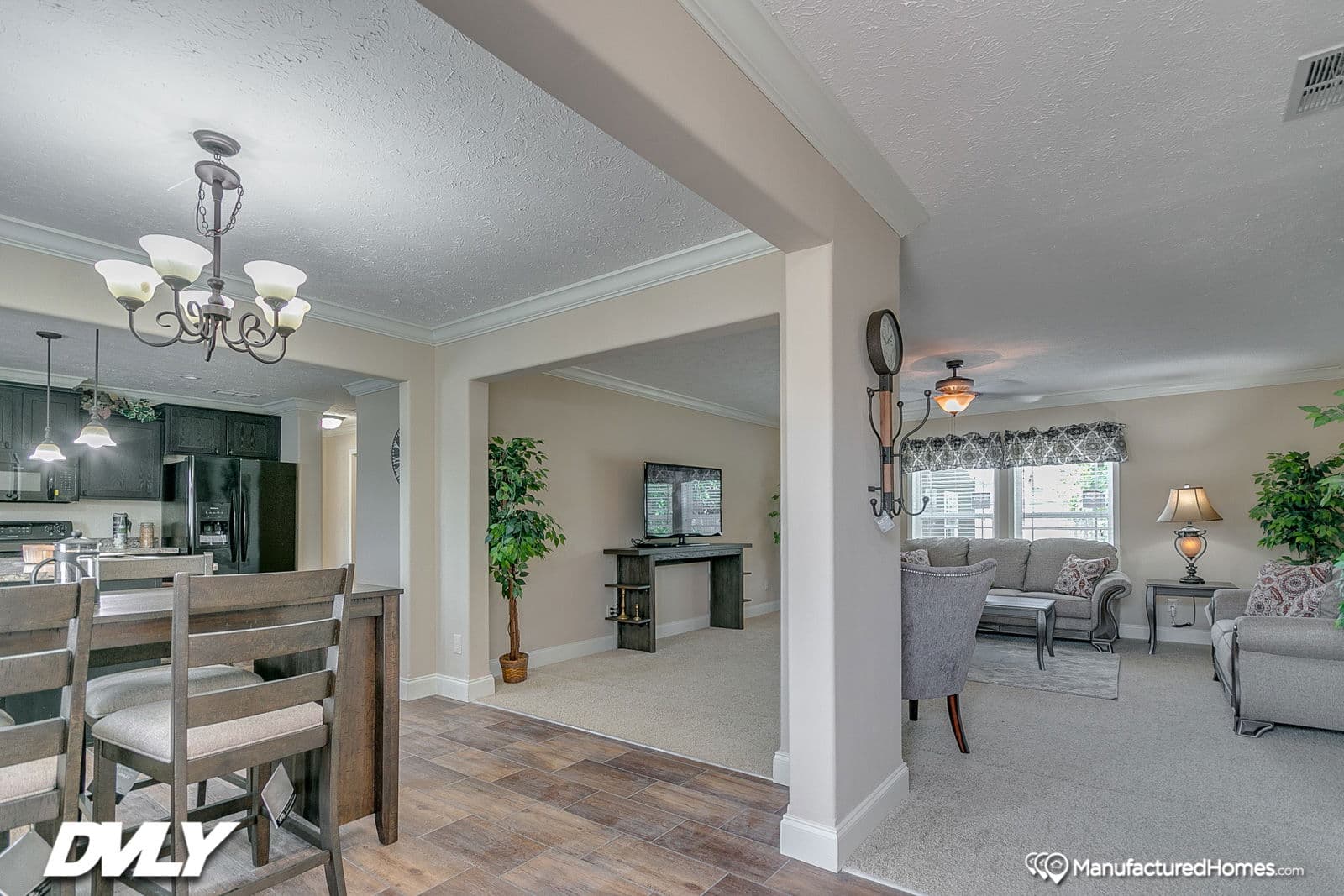 Brooks pointe interior home features