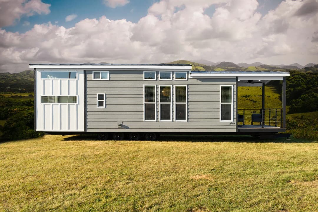 Eldorado 9043 elevation and exterior home features