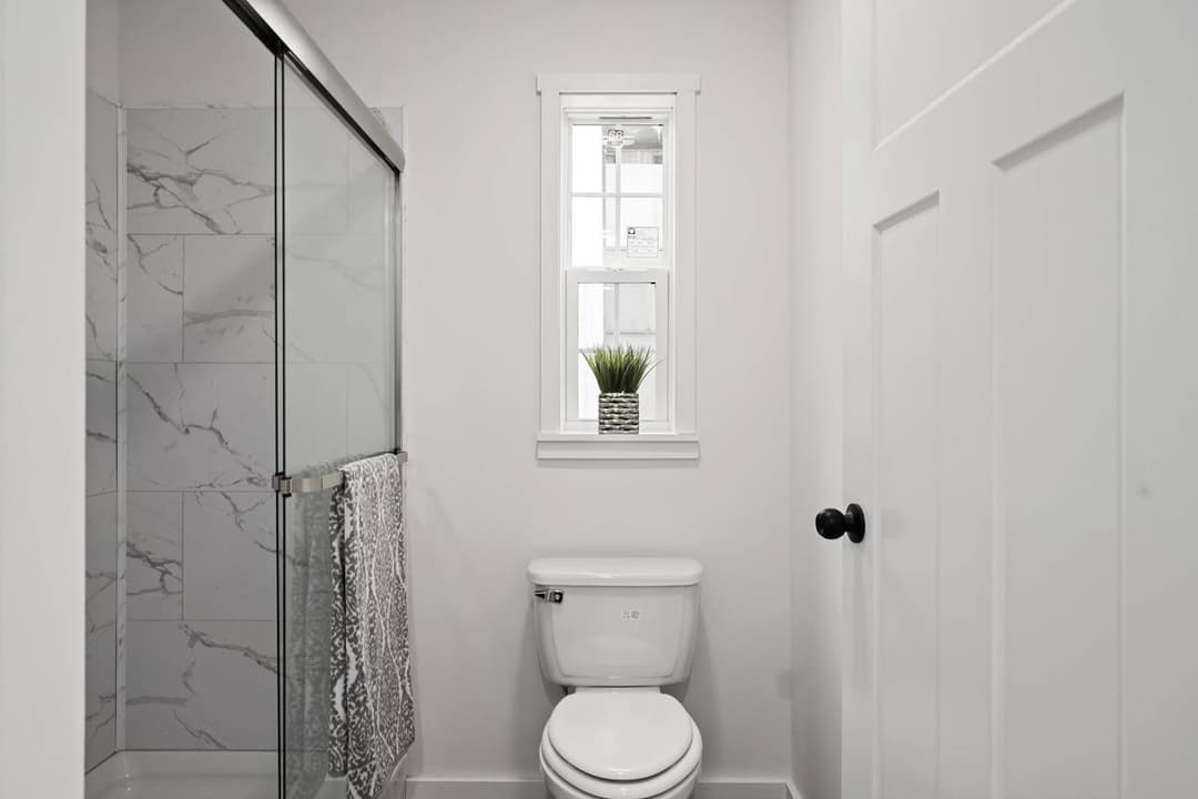 Aspire bathroom home features