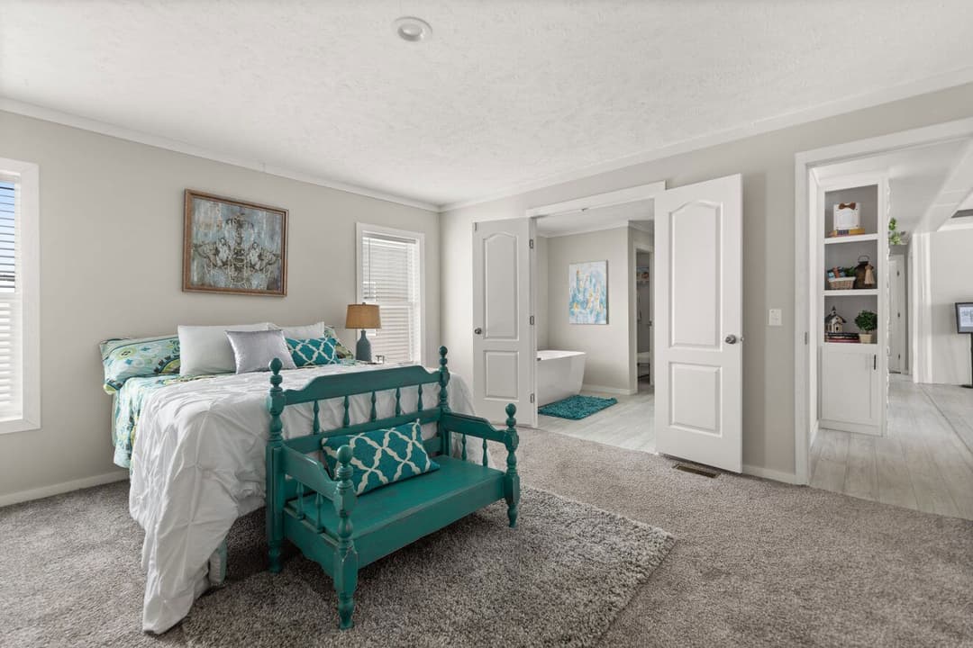 Beam house 32603x bedroom home features