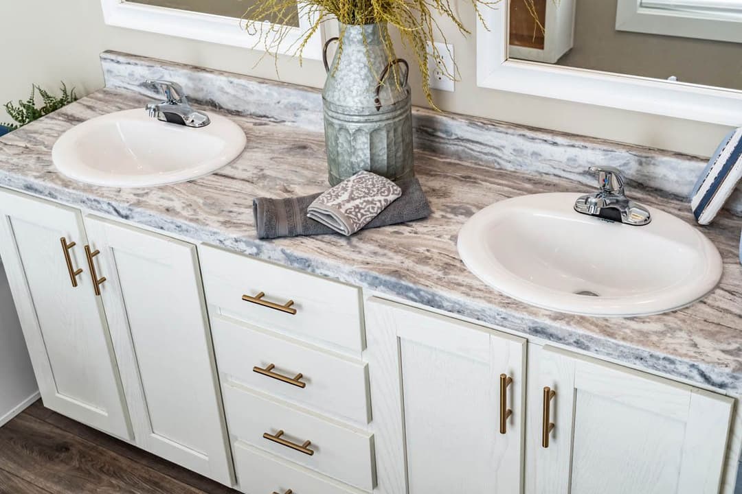 Helicon 2.0 bathroom home features