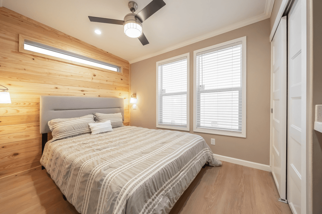Wedge bedroom home features