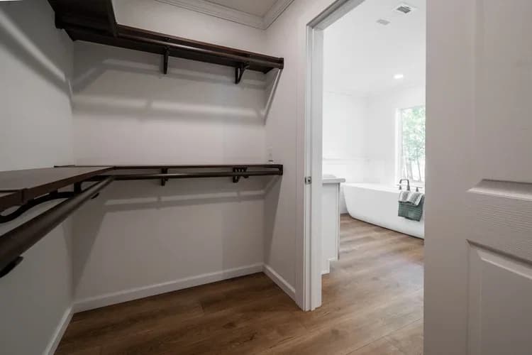 Sky harbor 2.0 interior home features