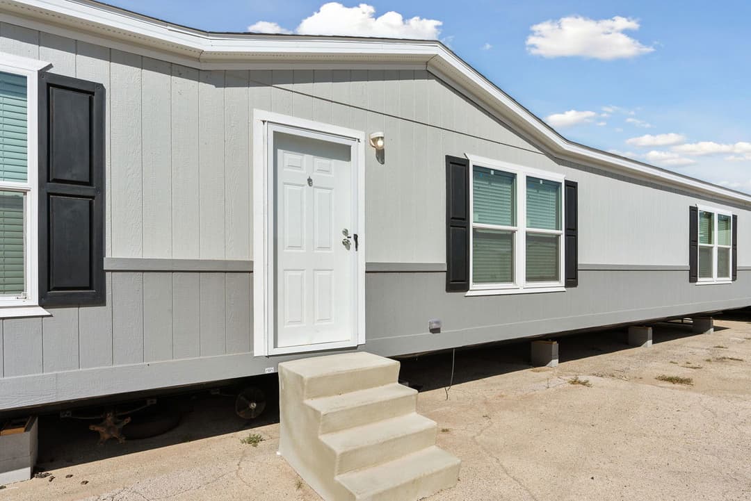 Prime pinnacle 135 exterior home features