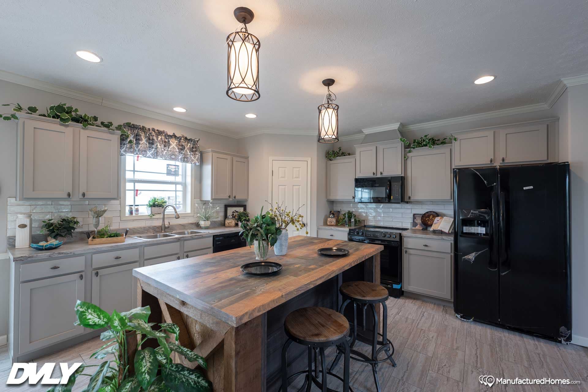 Novus kitchen home features