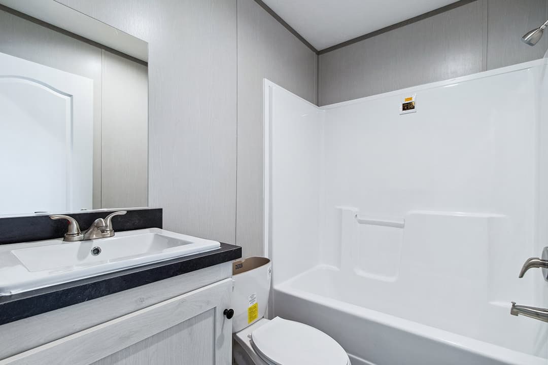 Resolution 16682x bathroom home features