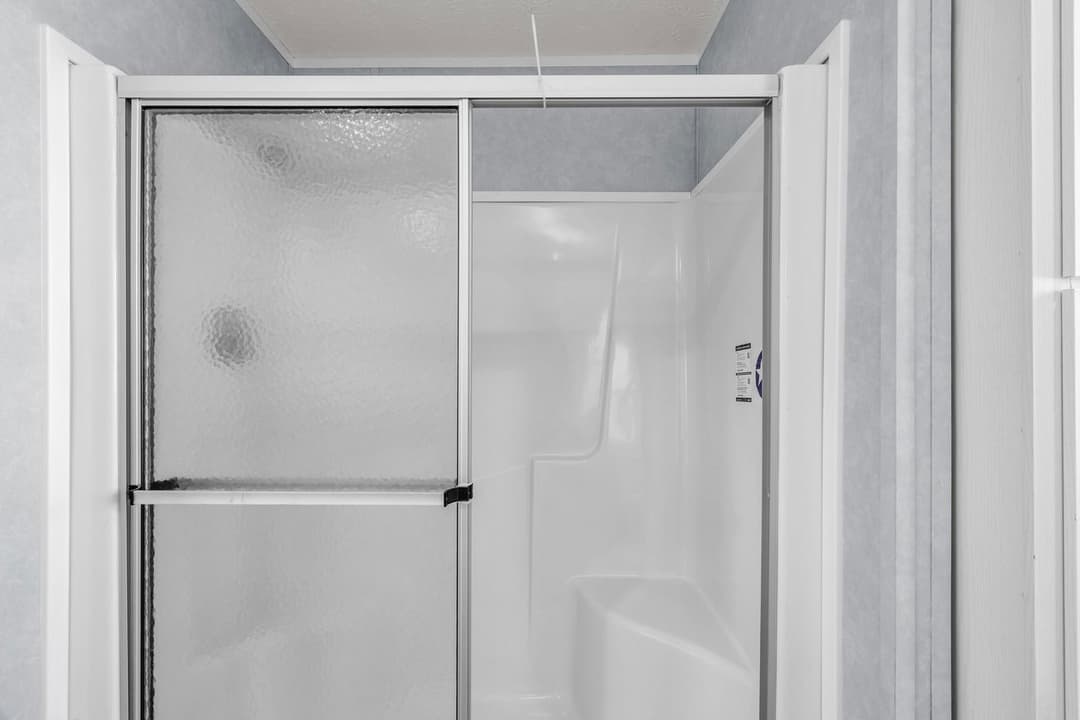 Valu maxx 28483m interior and bathroom home features