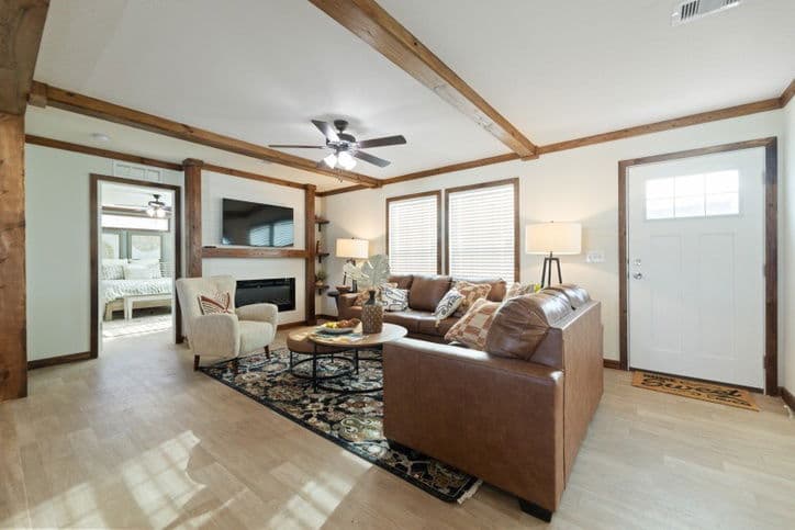 Goose 28643a interior home features