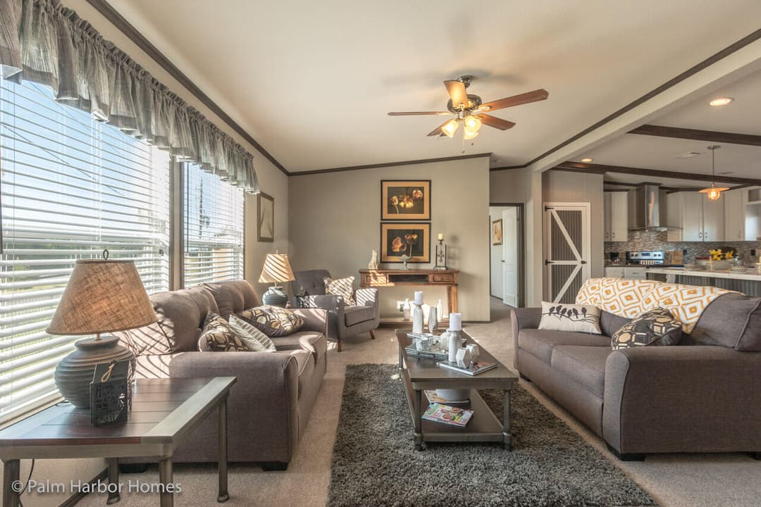 Carrington 30744c interior home features