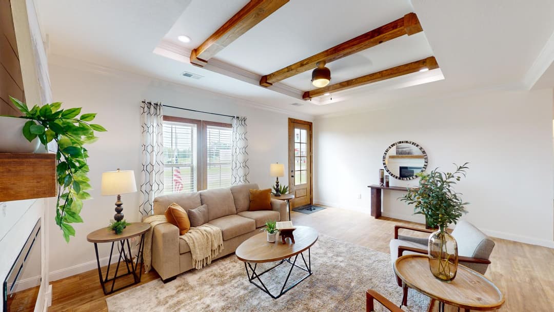 Pri3284-2010-2 interior and hero home features