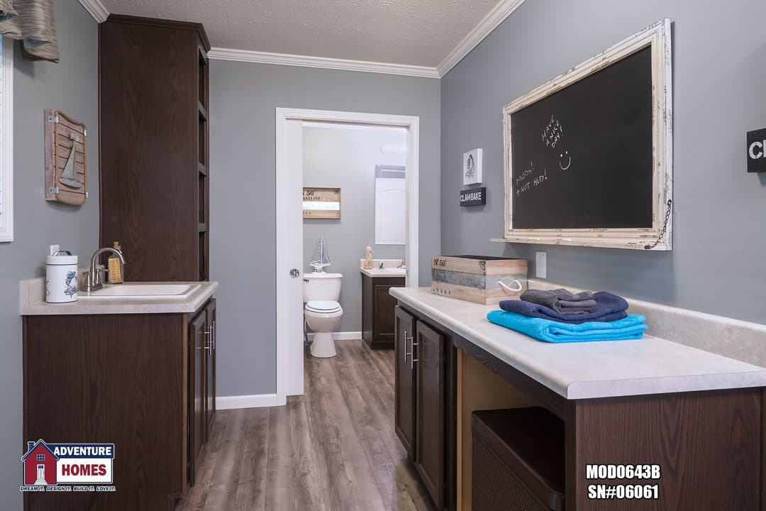 Mod0643b bathroom home features