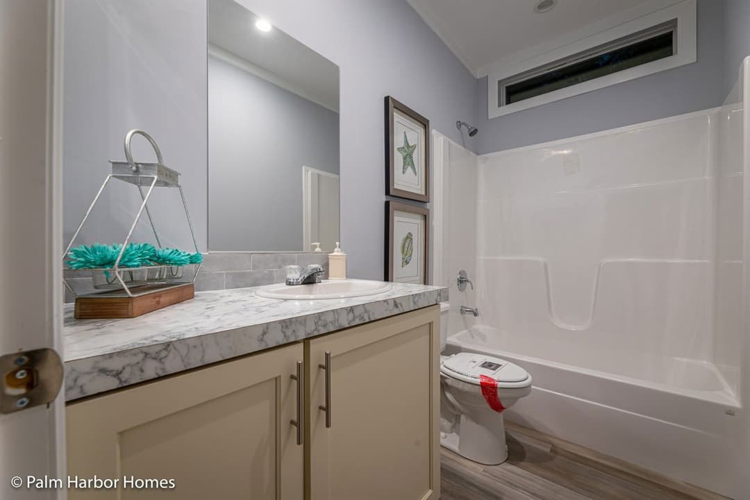 Jenkins 28522a bathroom home features