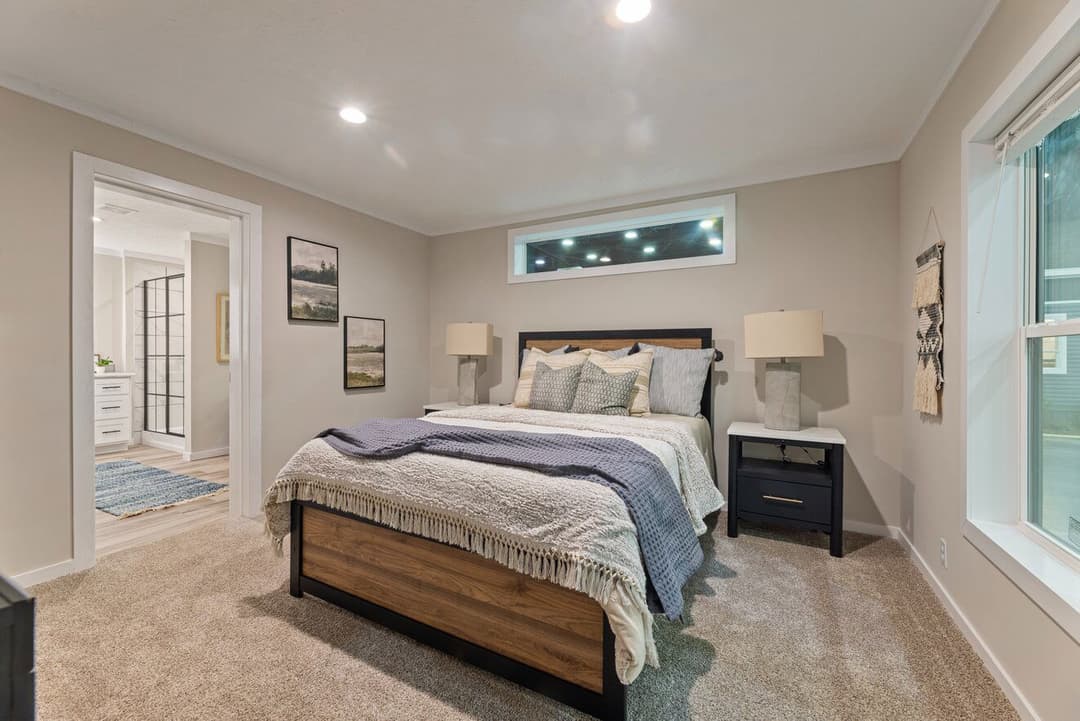 Atmos 28603n bedroom home features