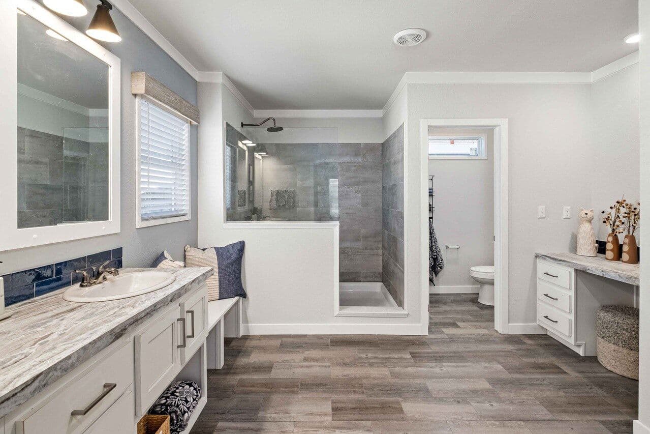 Belterra ii 32684b bathroom home features