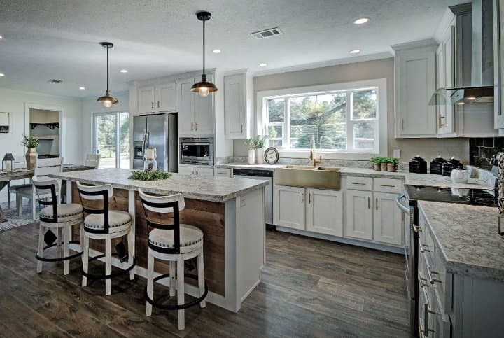 Sardis kitchen home features