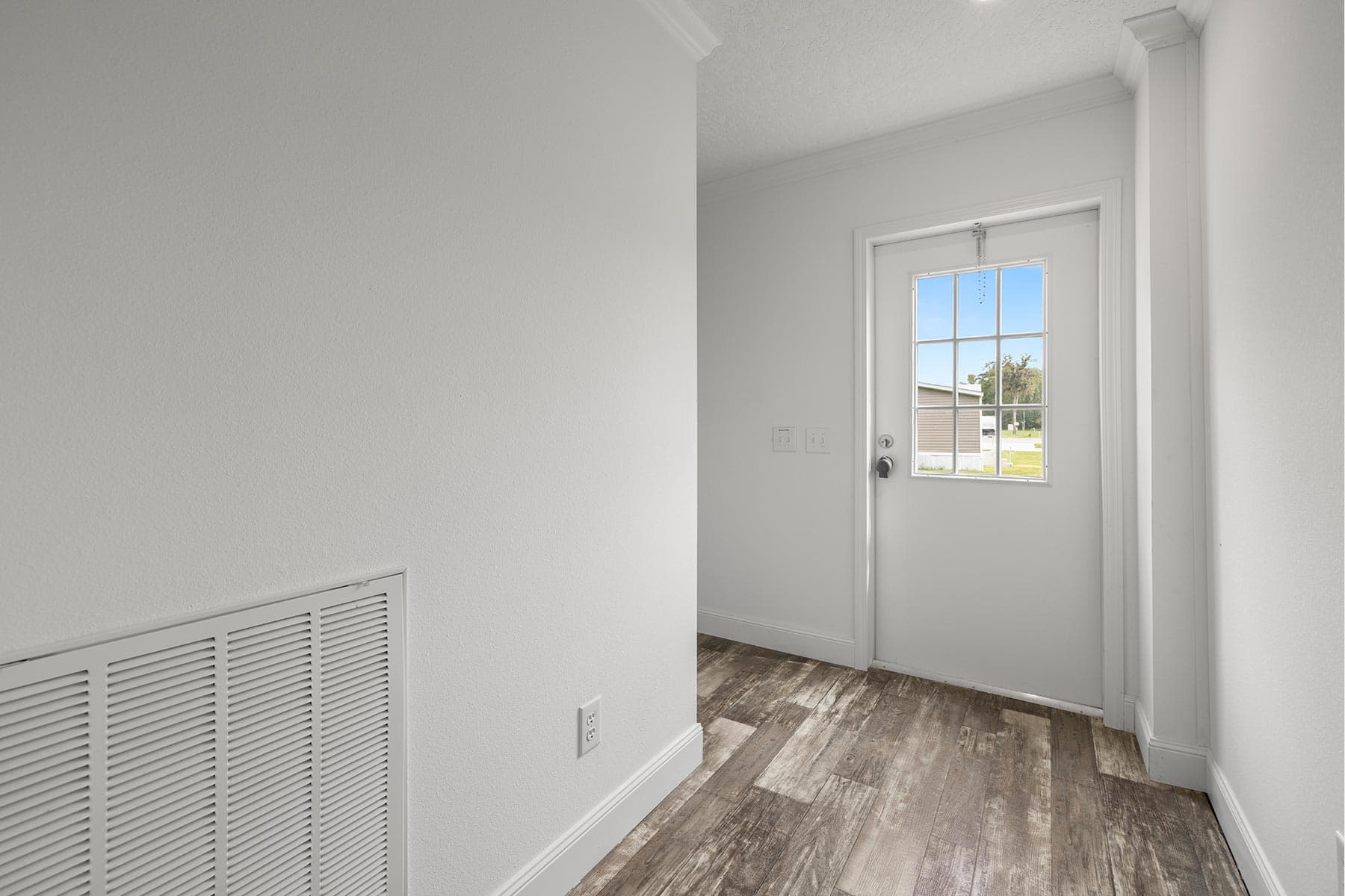 Freedom interior home features