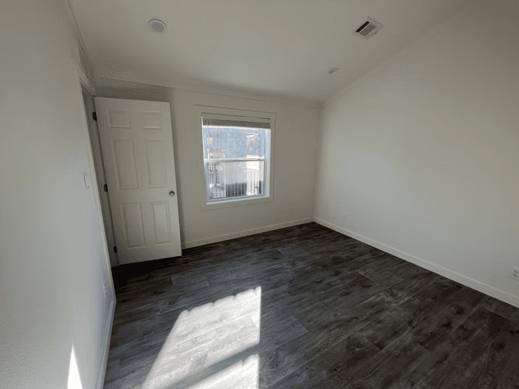 Calamity jane-643 bedroom home features