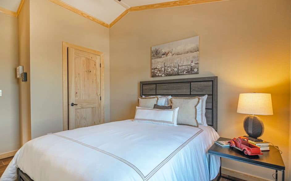 Heron j50ep8 bedroom home features