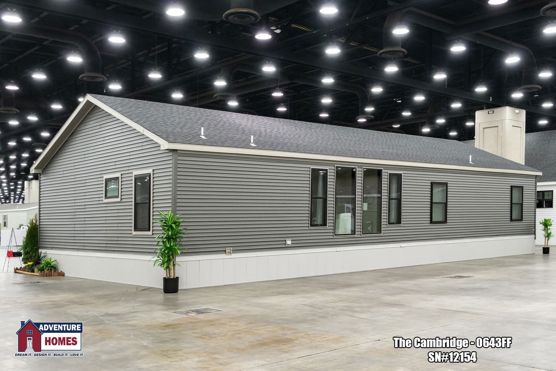 Cambridge | 0643ff elevation and exterior home features