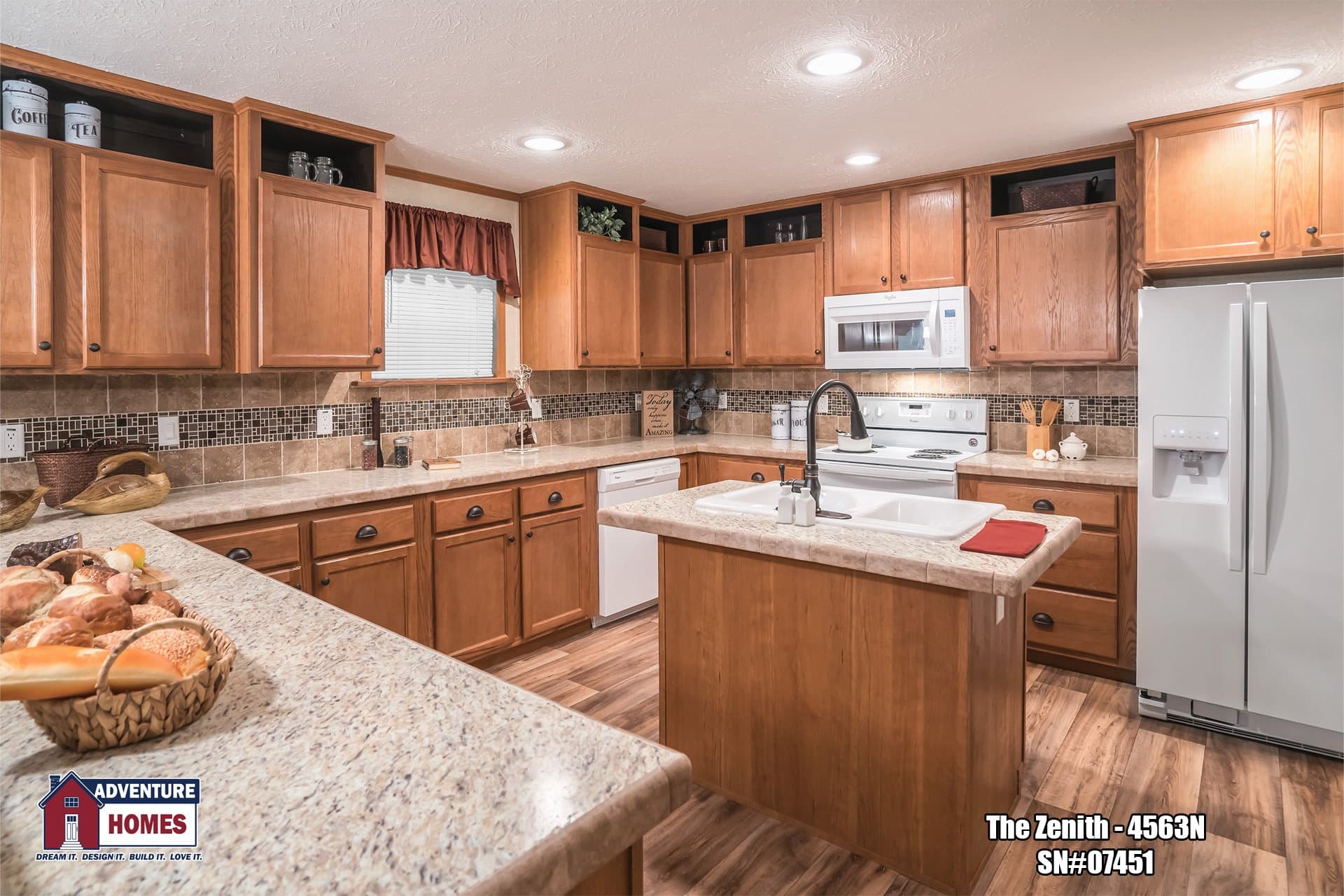 Zenith | 4563n kitchen home features
