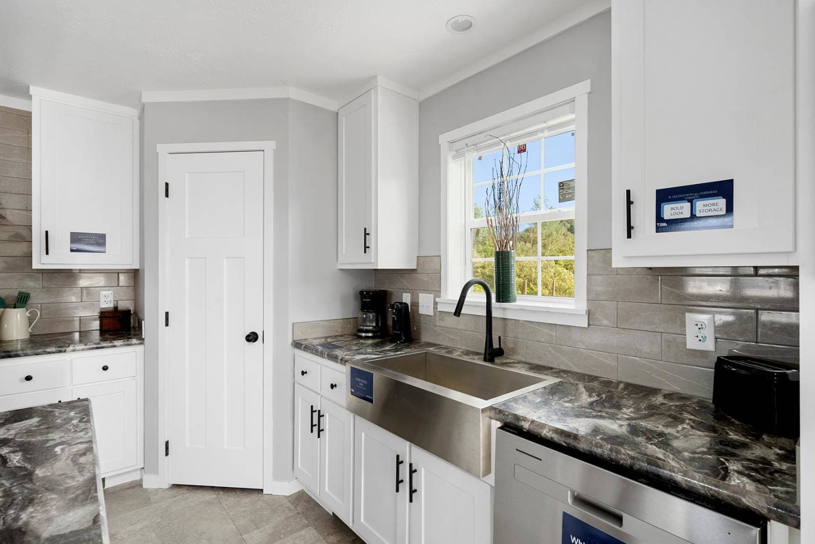 Attain kitchen home features