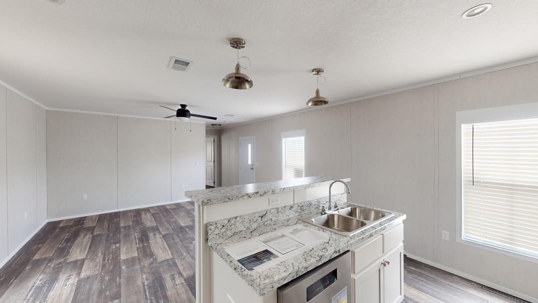 Arc1664-7005 kitchen home features