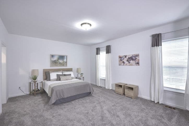 Elite 2.2 32763c bedroom home features