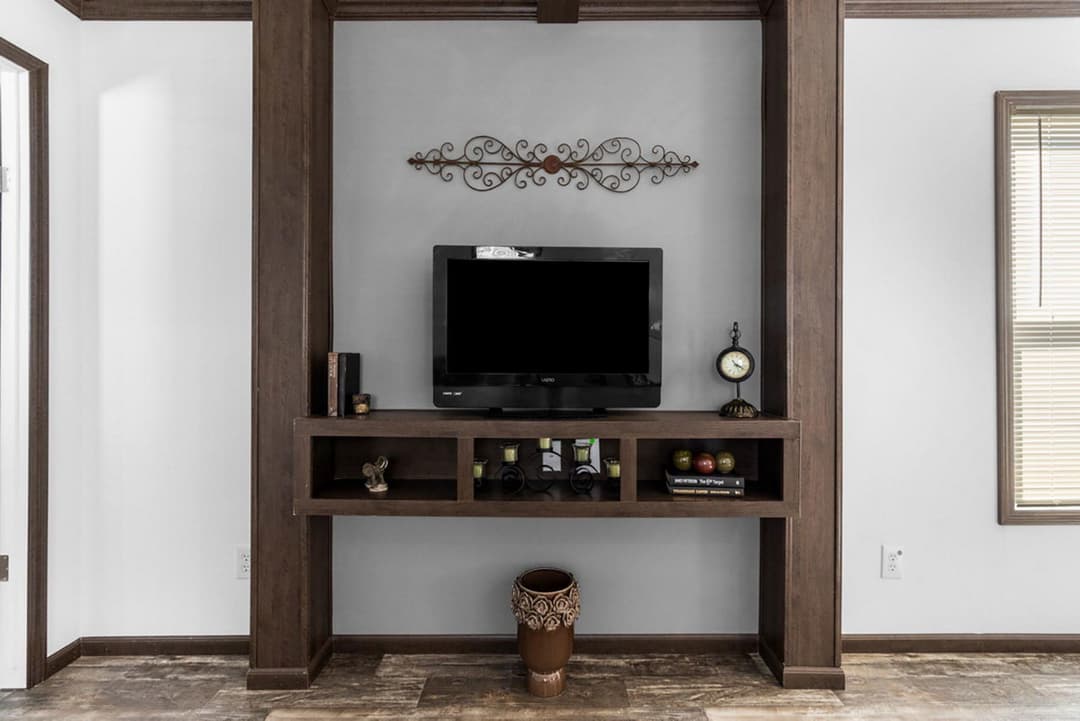 The frenchman interior home features