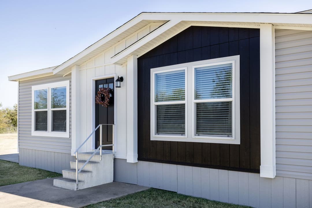 Sterling anniversary exterior home features