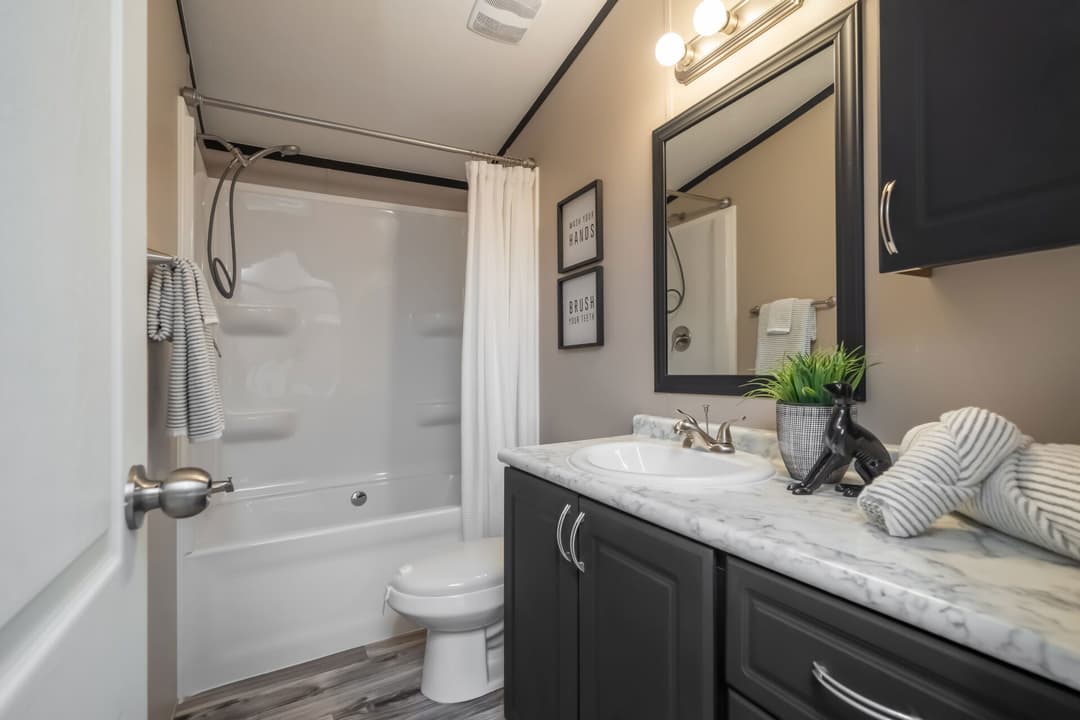 Singlewide h-16×72-32d shed bathroom home features