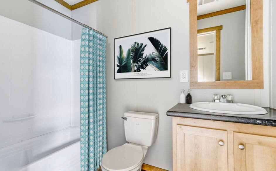 Santa fe 269 bathroom home features