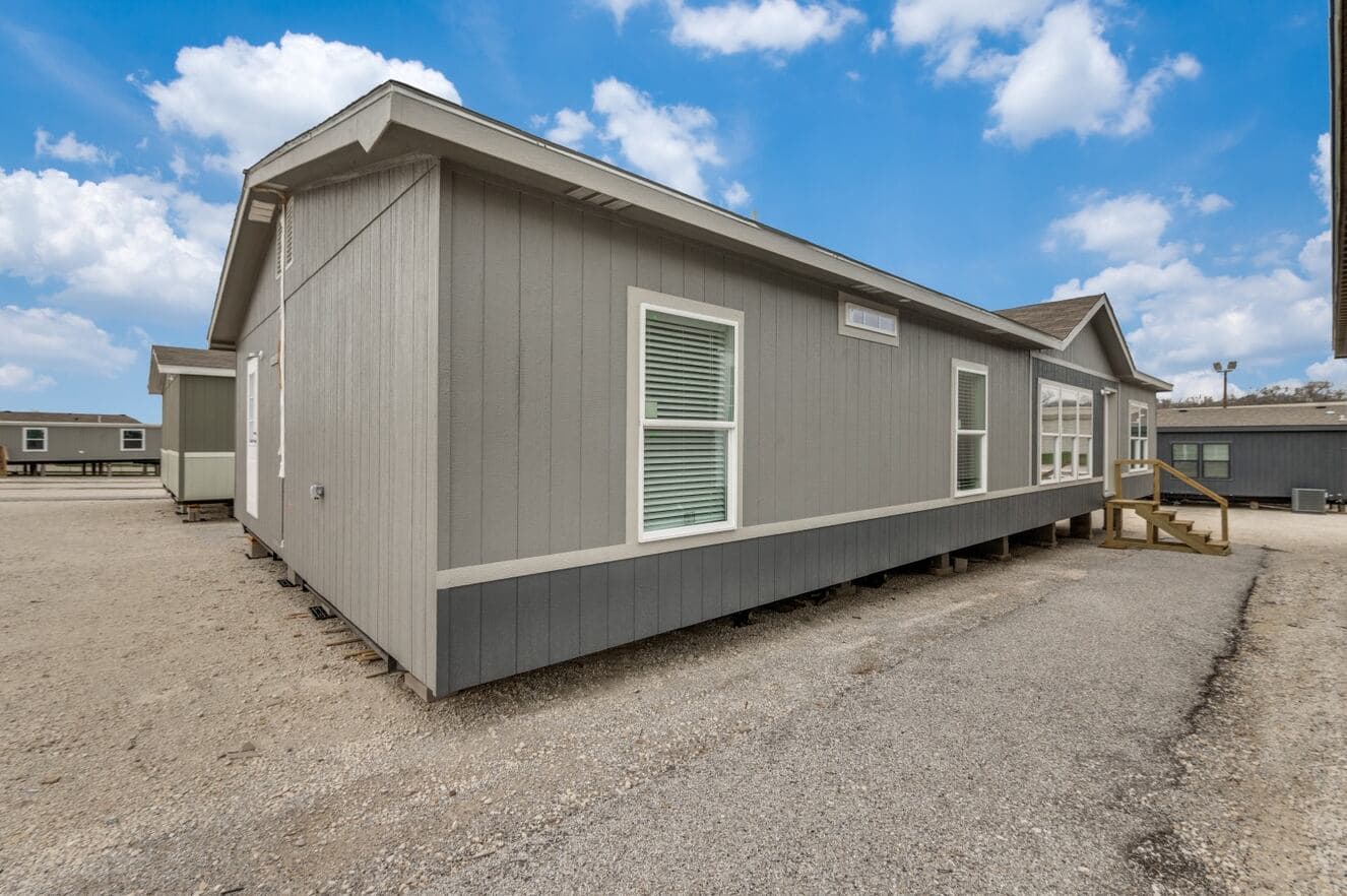 Emerald 28603a exterior home features