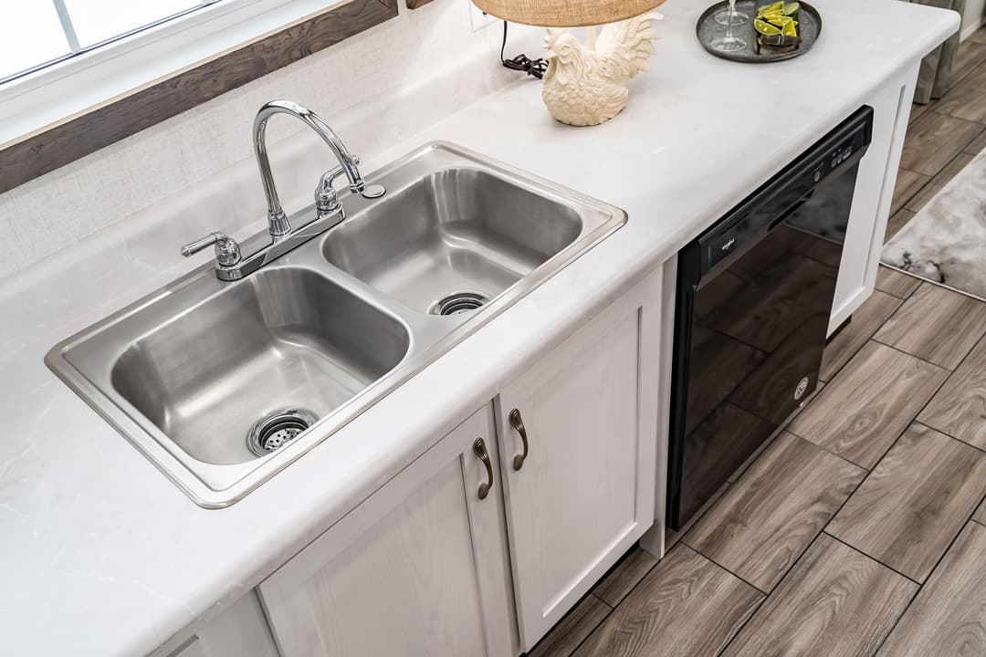 Md-40-32 kitchen home features