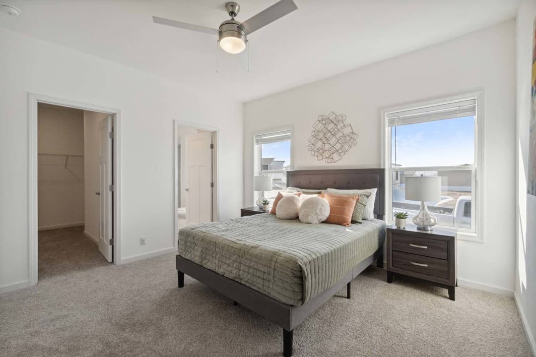 Nova-e bedroom home features