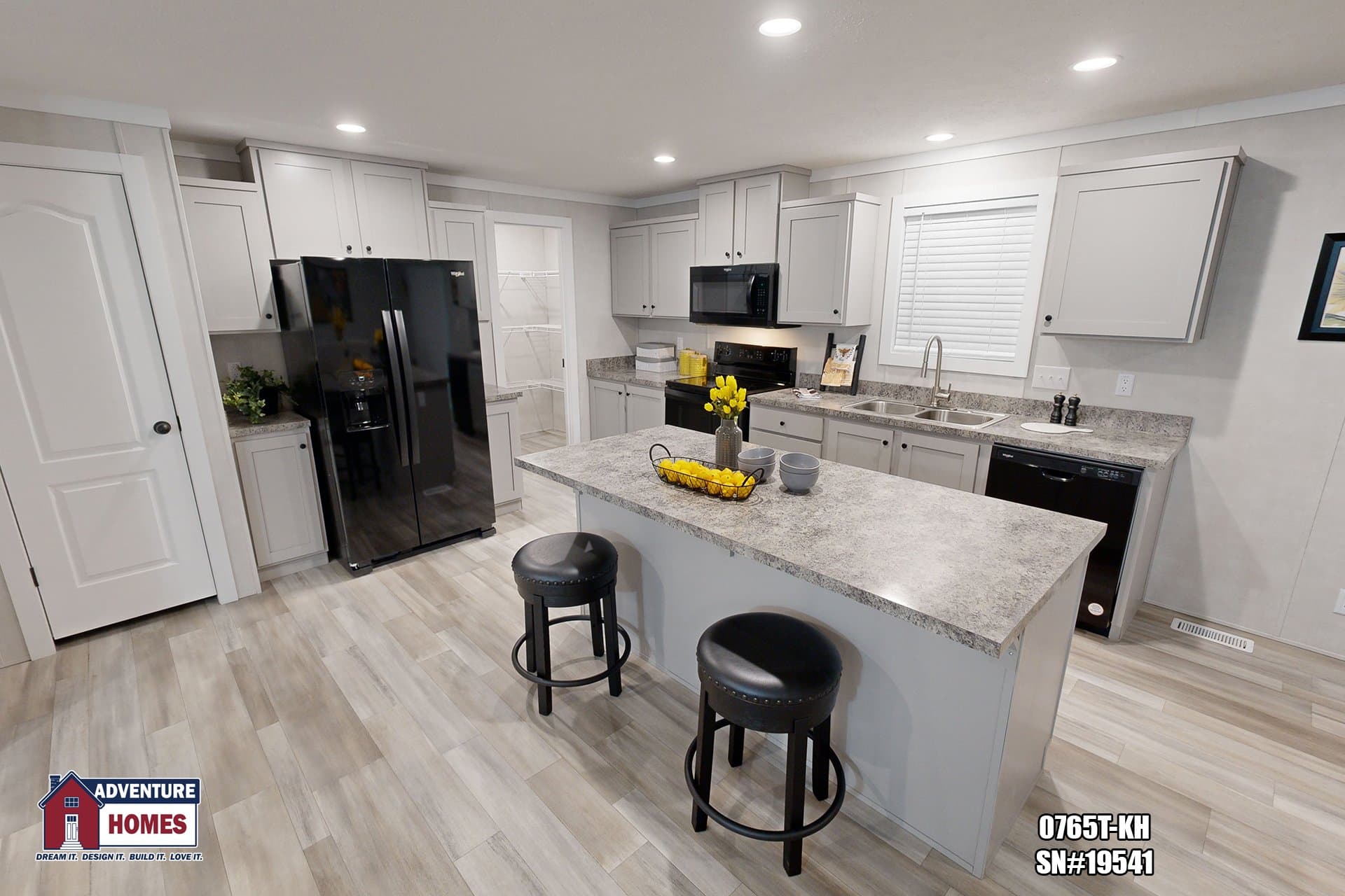 0765t-kh kitchen home features