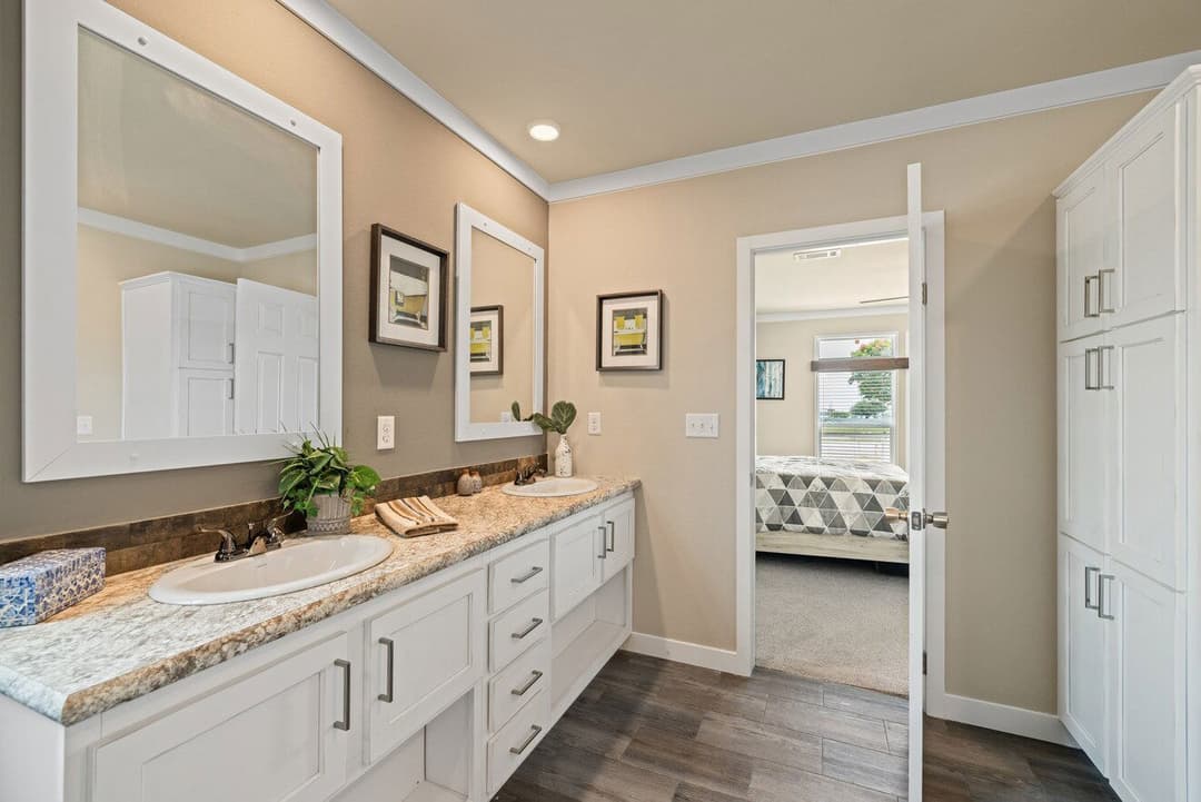 El rancho 32764a bathroom home features