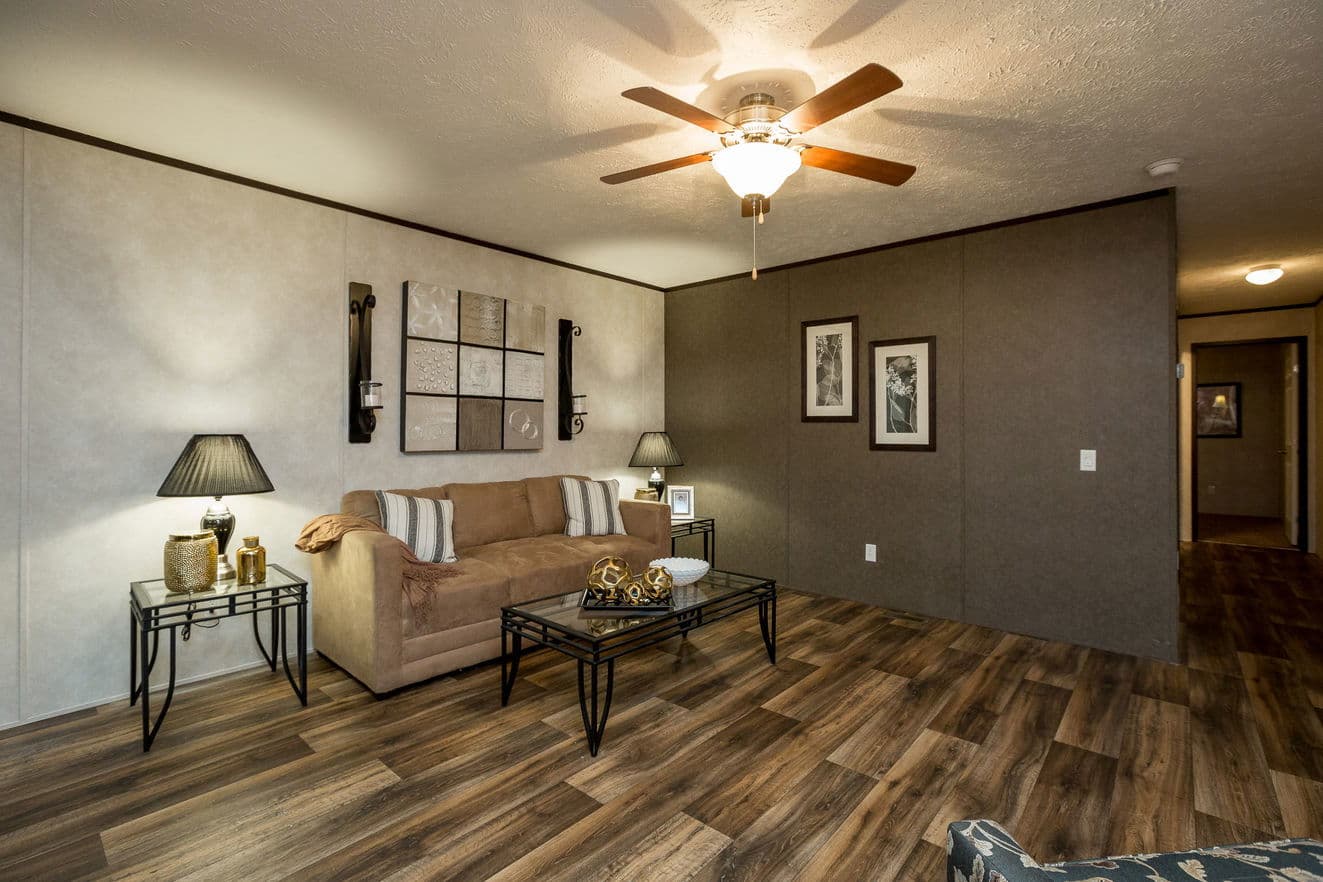 Eldora 188500 interior home features