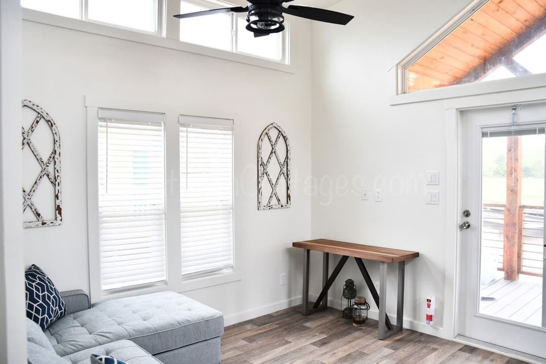 Cardinal interior home features