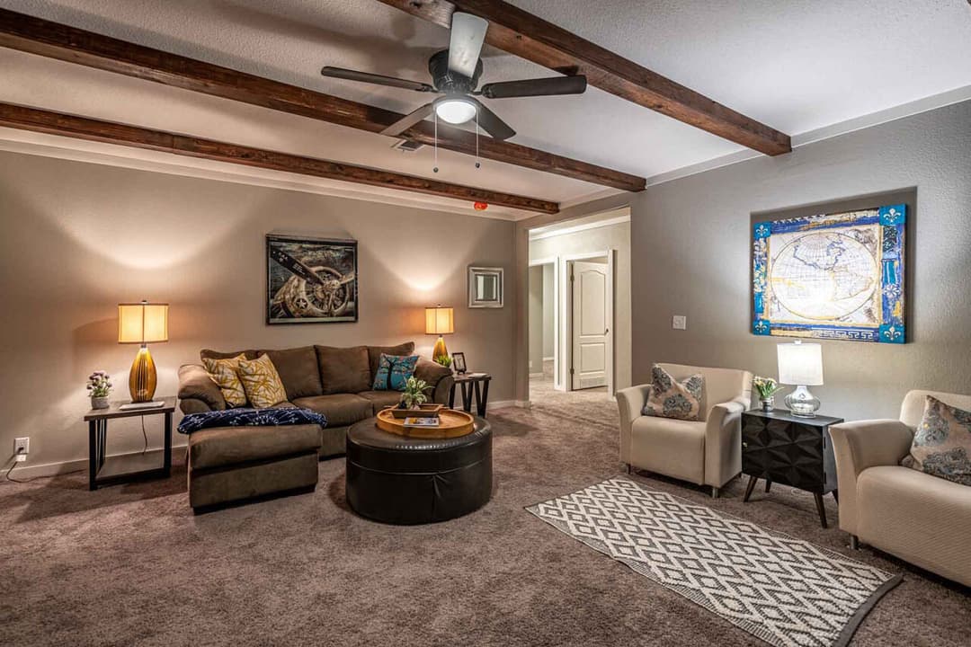 Magnum 30764m interior home features