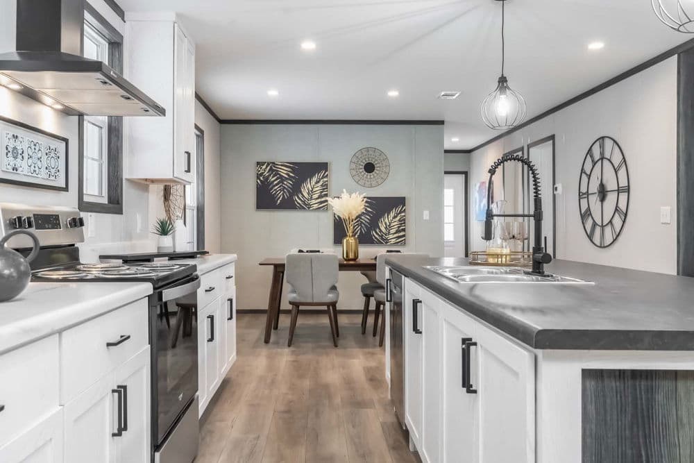 Amory kitchen home features