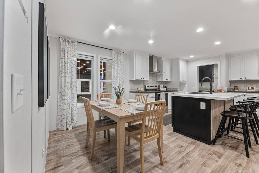 Vivid 28603n interior home features