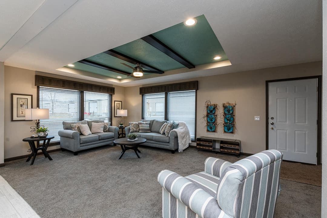 The lincoln 185010 interior home features