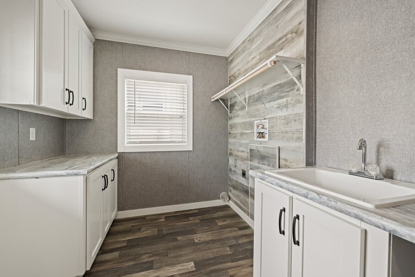 Palladium 32664d bathroom home features