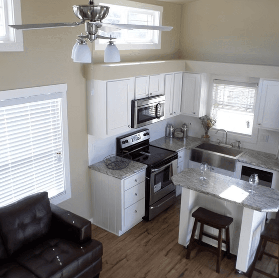 Meadow view kitchen home features