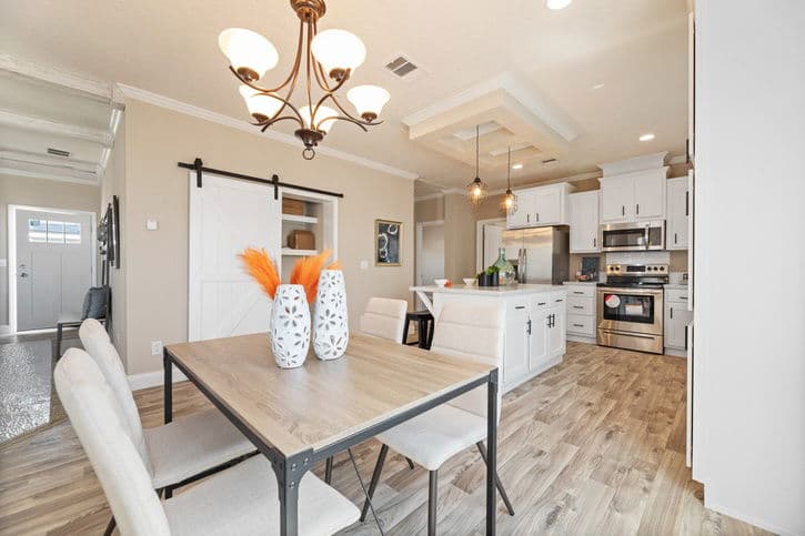 Timberview 32663e interior home features