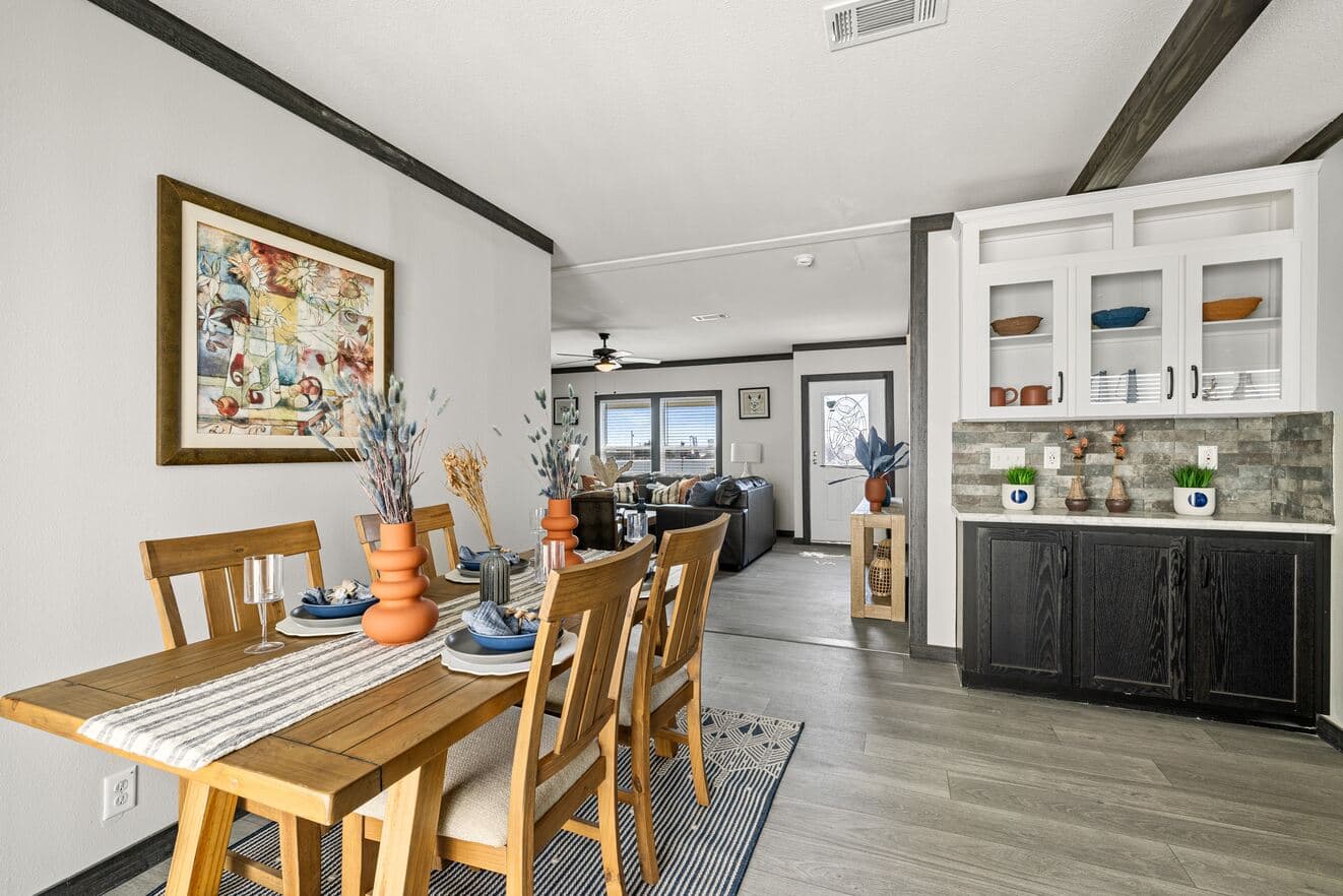 Pecan valley 30744p interior home features