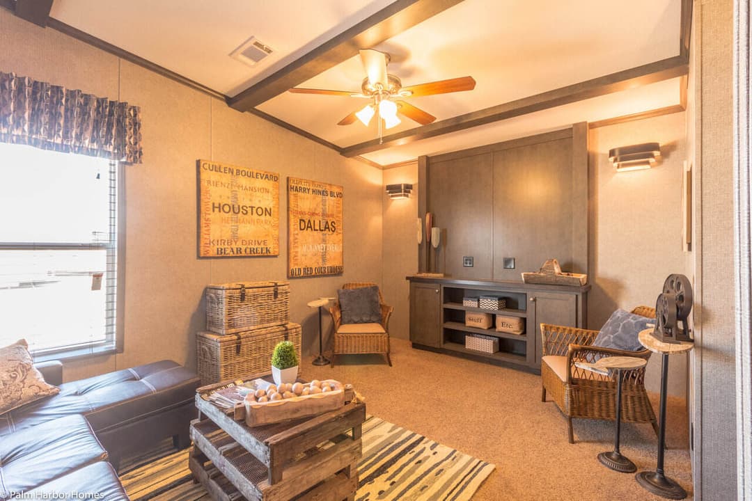 Carrington 30643c interior home features