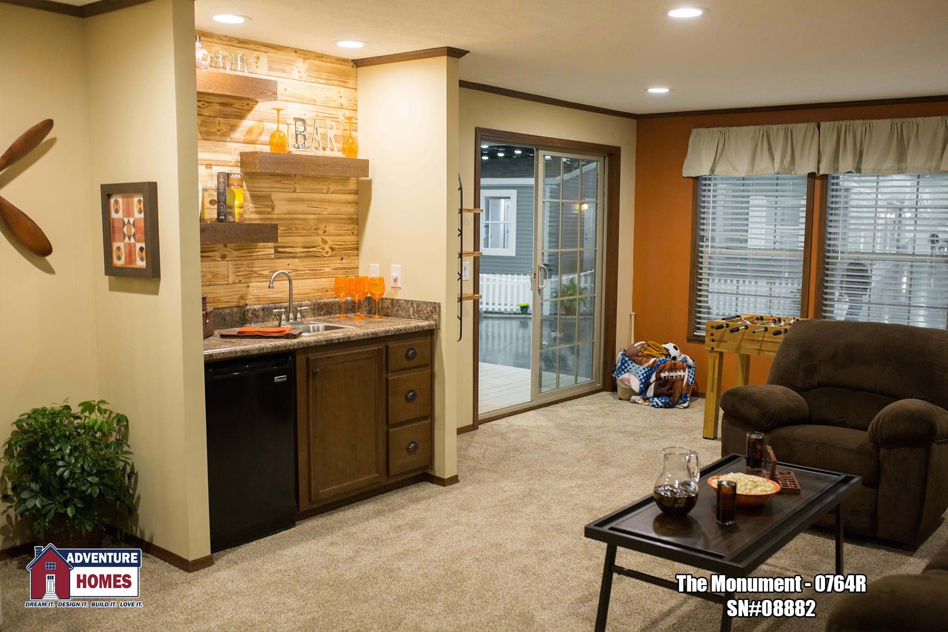 Monument | 0764r interior home features